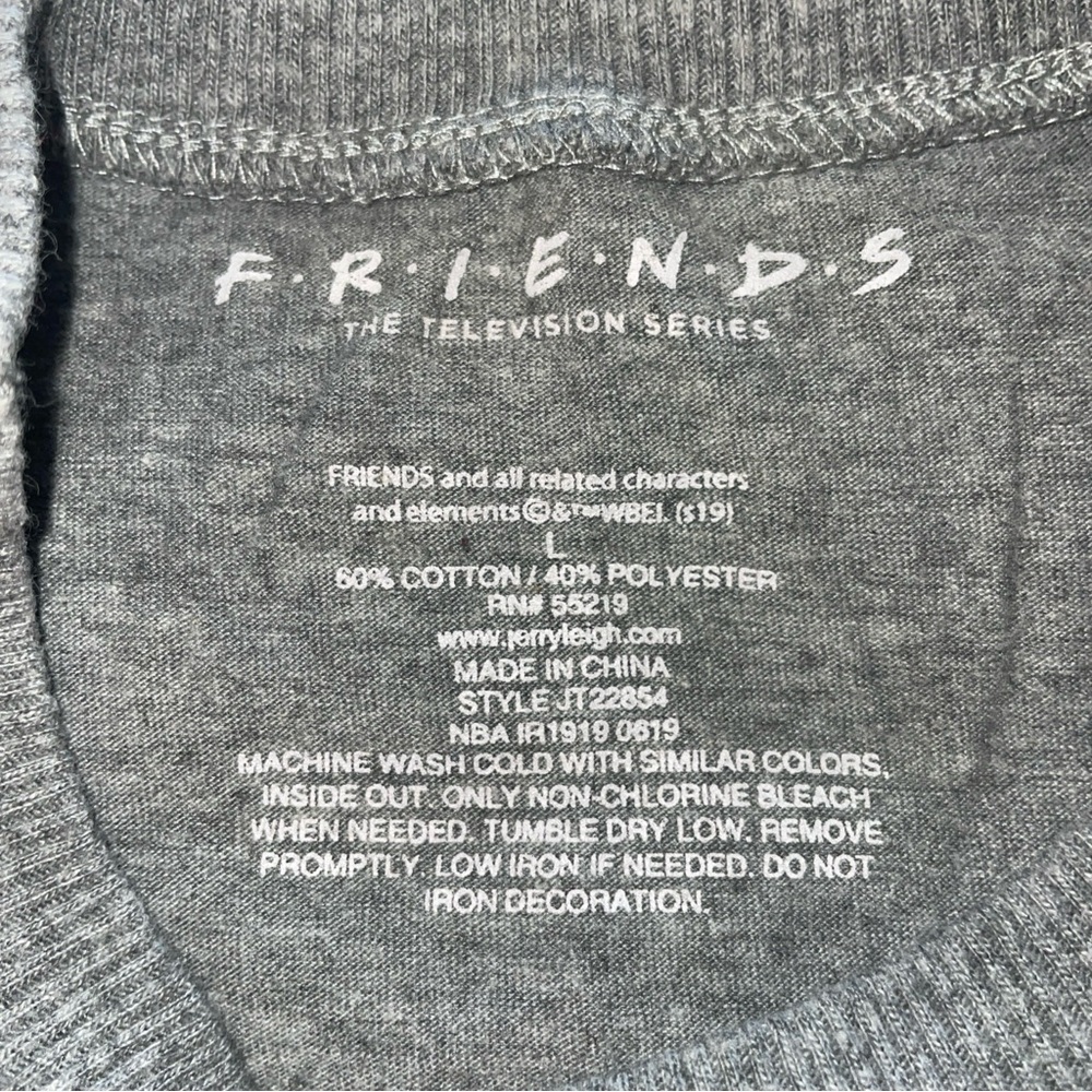 Friends‎ Tv Show Central Perk Sleeveless Graphic Tee Gray Sz L - Picture 3 of 3